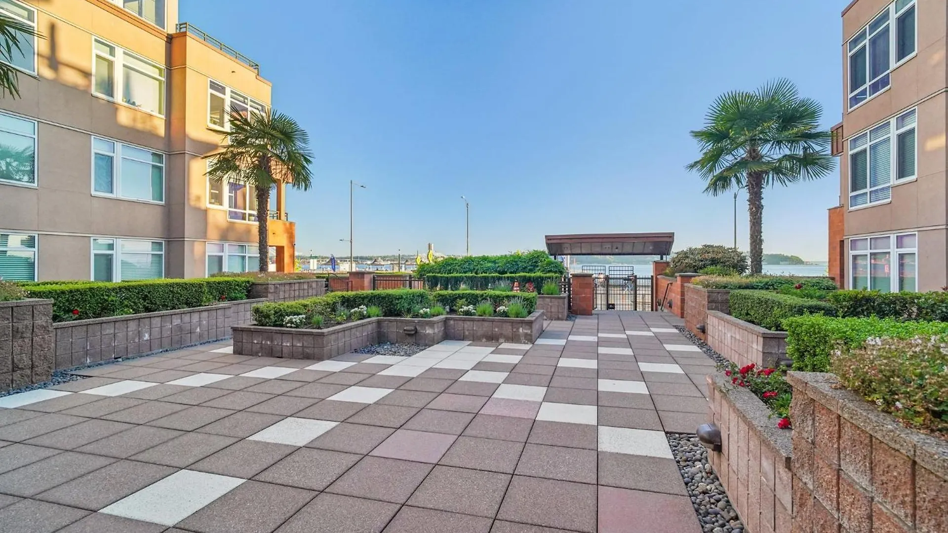 New Downtown 2 Beds, 2 Baths Waterfront Alaska 127 Seattle 0*,